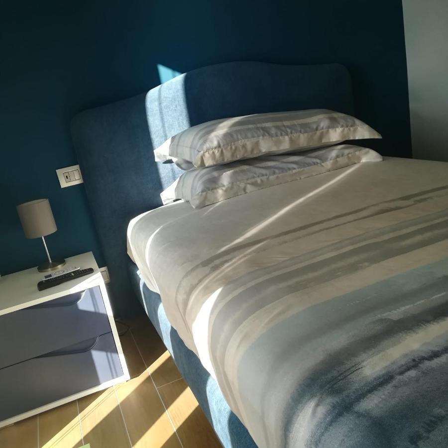 V I P Suites Cielo Stellato On Concordia Sea 萨莱诺 外观 照片