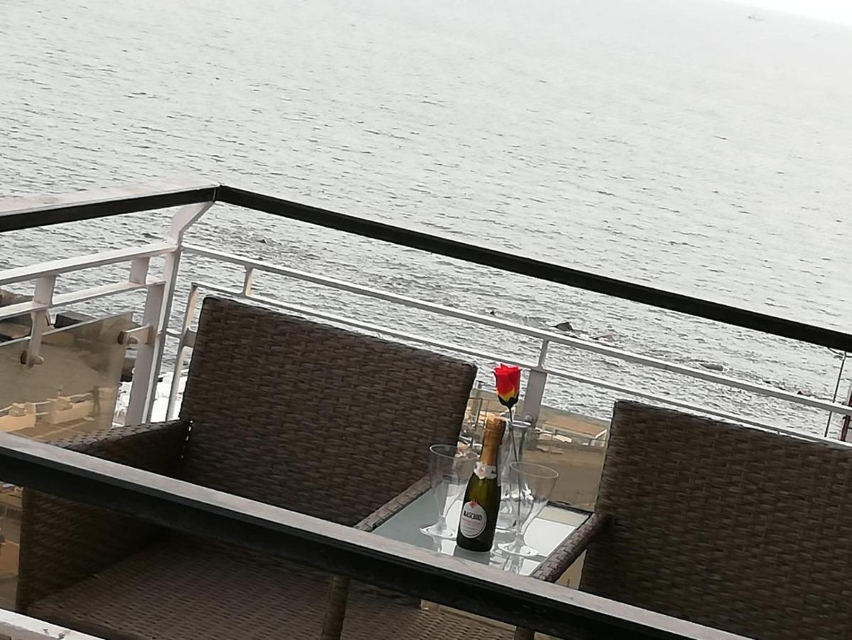 V I P Suites Cielo Stellato On Concordia Sea 萨莱诺 外观 照片